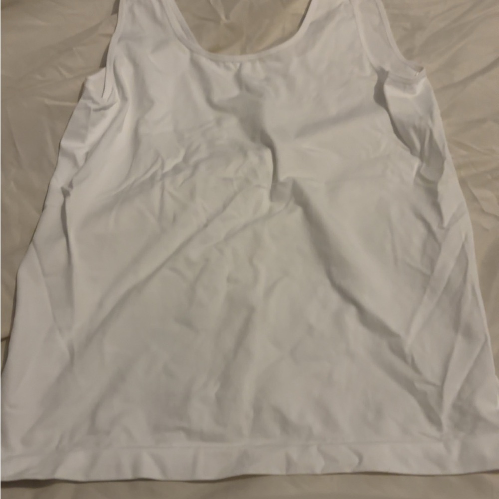 NWOT Women's White Tank Top